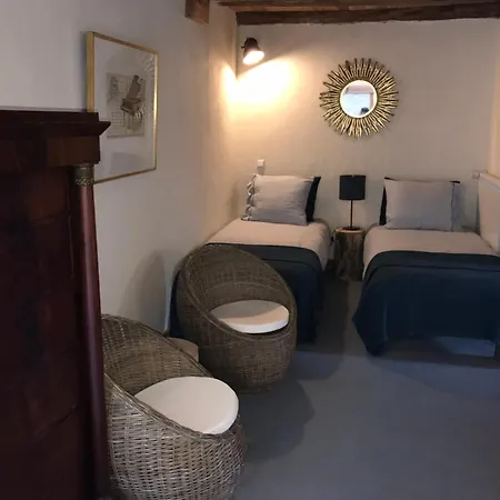 Daire Cave Le Vieux Manoir *