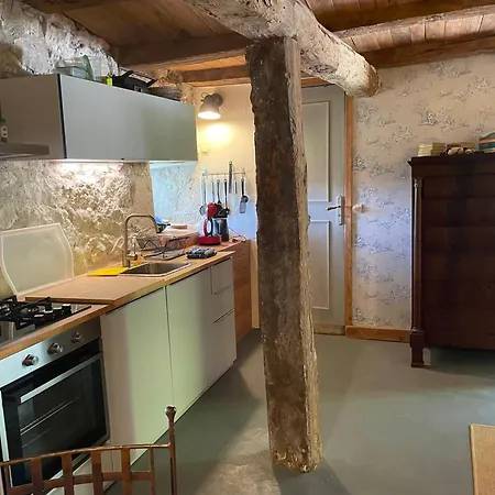 Cave Le Vieux Manoir Apartment *