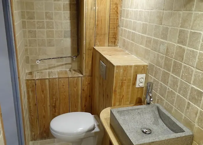 Cave Le Vieux Manoir Appartement Valeilles